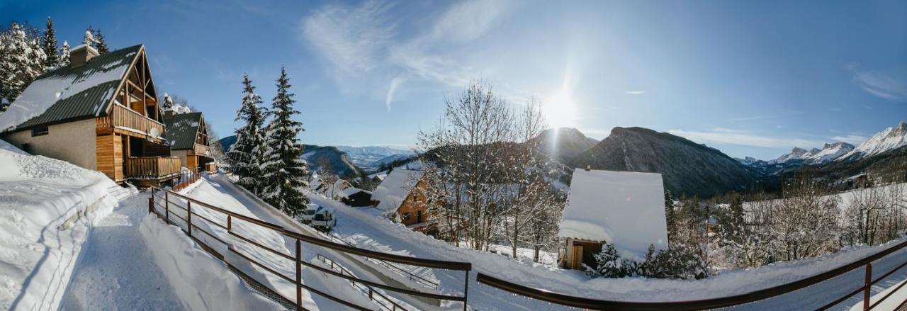 Eterpa Les Chalets De Pre Clos En Vercors Saint-Andéol Exterior foto