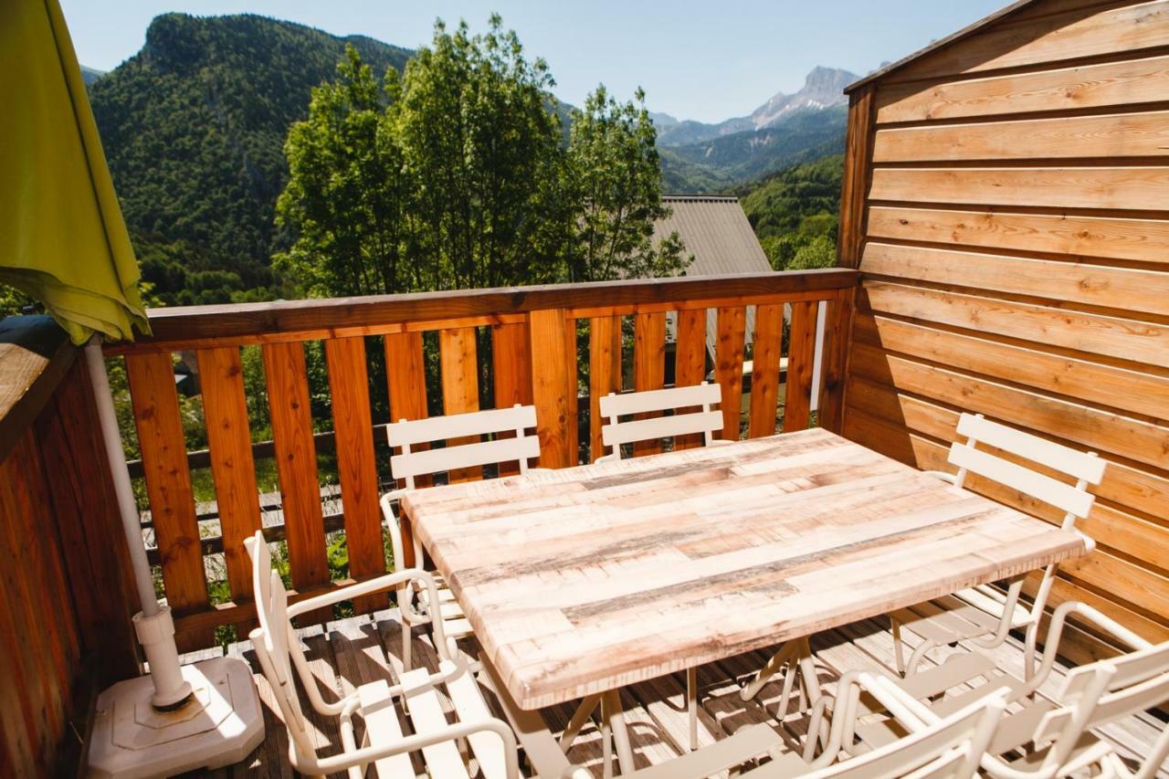 Eterpa Les Chalets De Pre Clos En Vercors Saint-Andéol Exterior foto